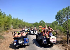 Kaş'ta Jeep ile Saklıkent'te Safari
