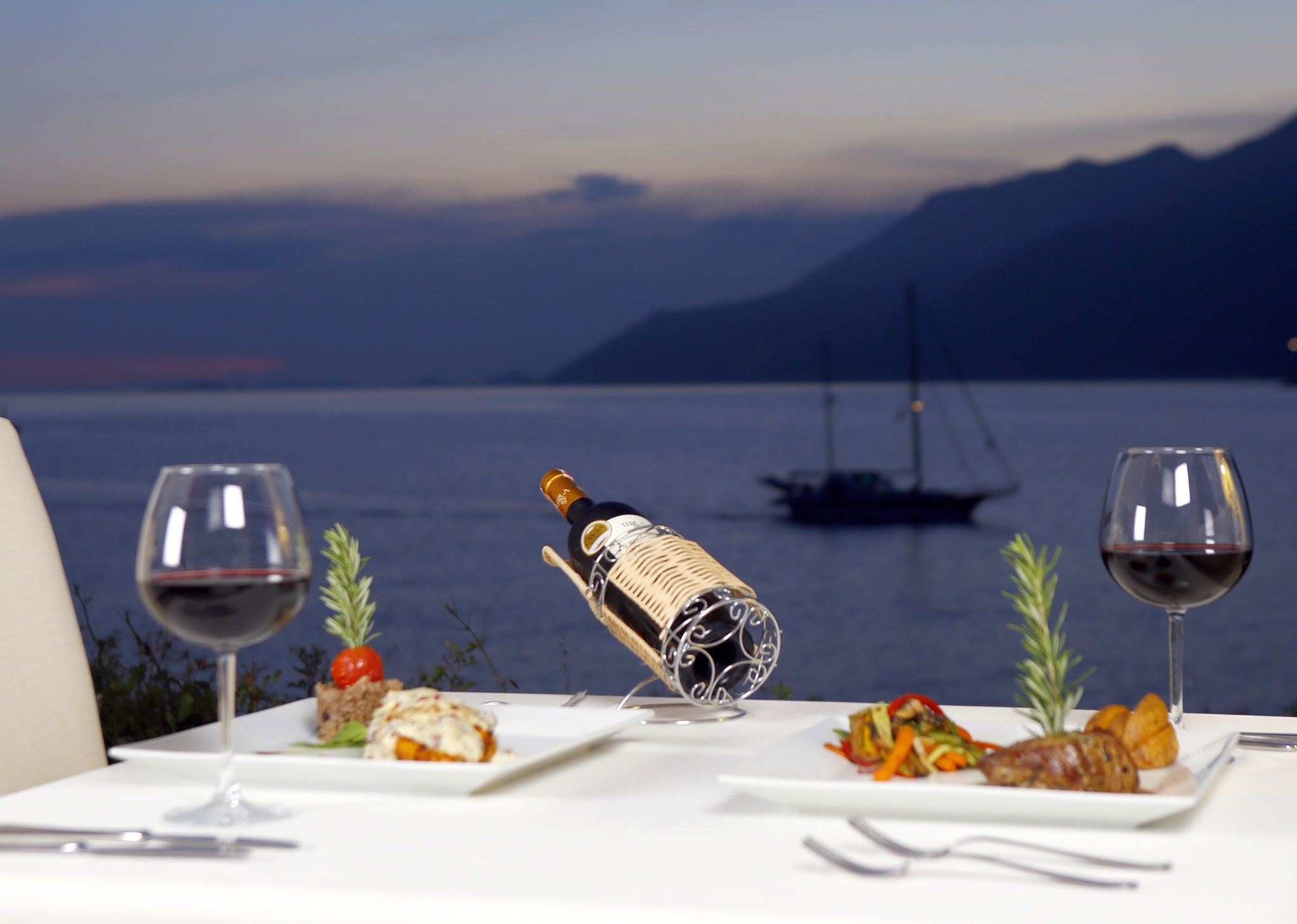 Experience the Fanciness at Lukka Restaurant